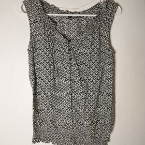 a.n.a. sleeveless rainbow printed top size small